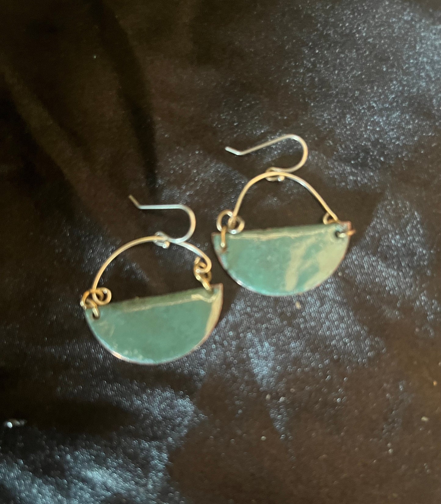 2-tone enameled art fair earrings