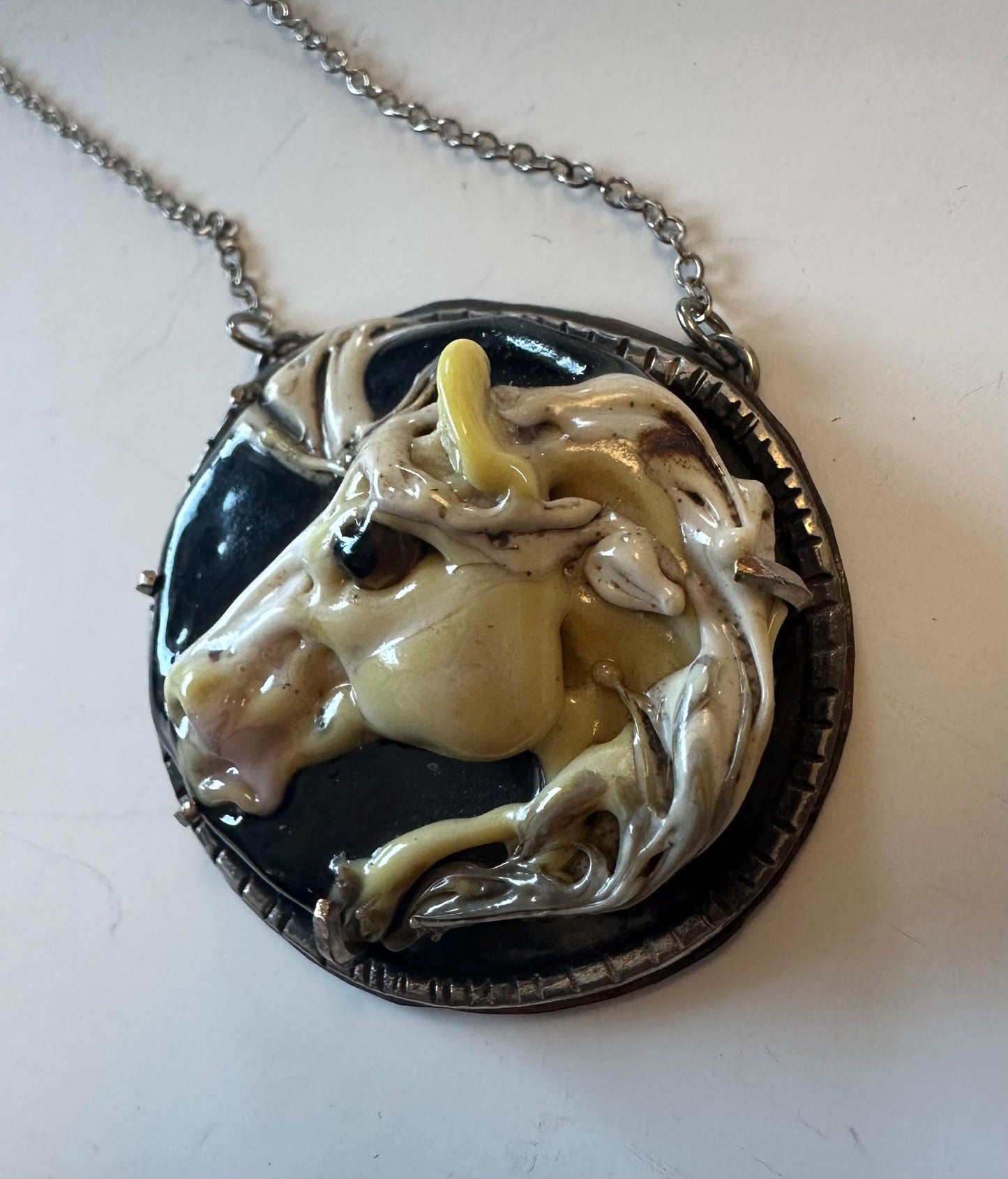 Palomino lampwork glass necklace, horseman jewelry, cowgirl necklace, cowgirl , horse lover, horse addict,horse, horse jewelry