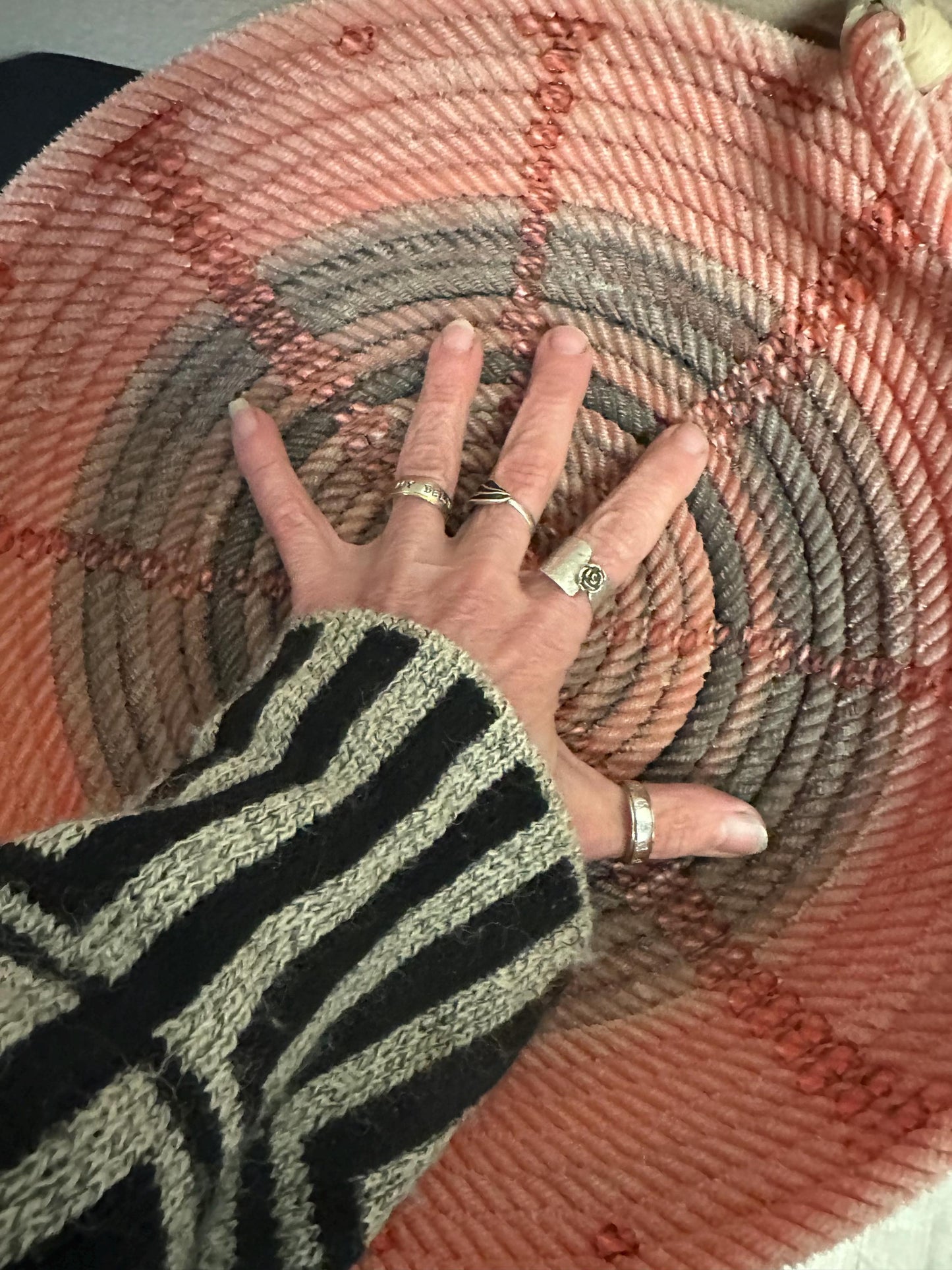 Z-4 lariat rope basket rusty orange