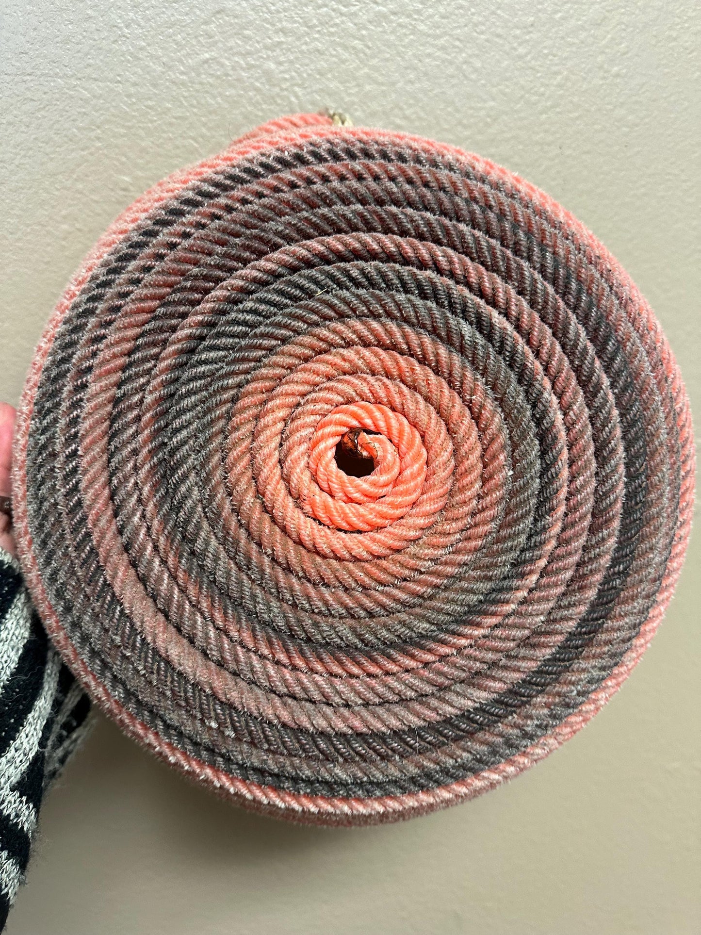 Z-4 lariat rope basket rusty orange