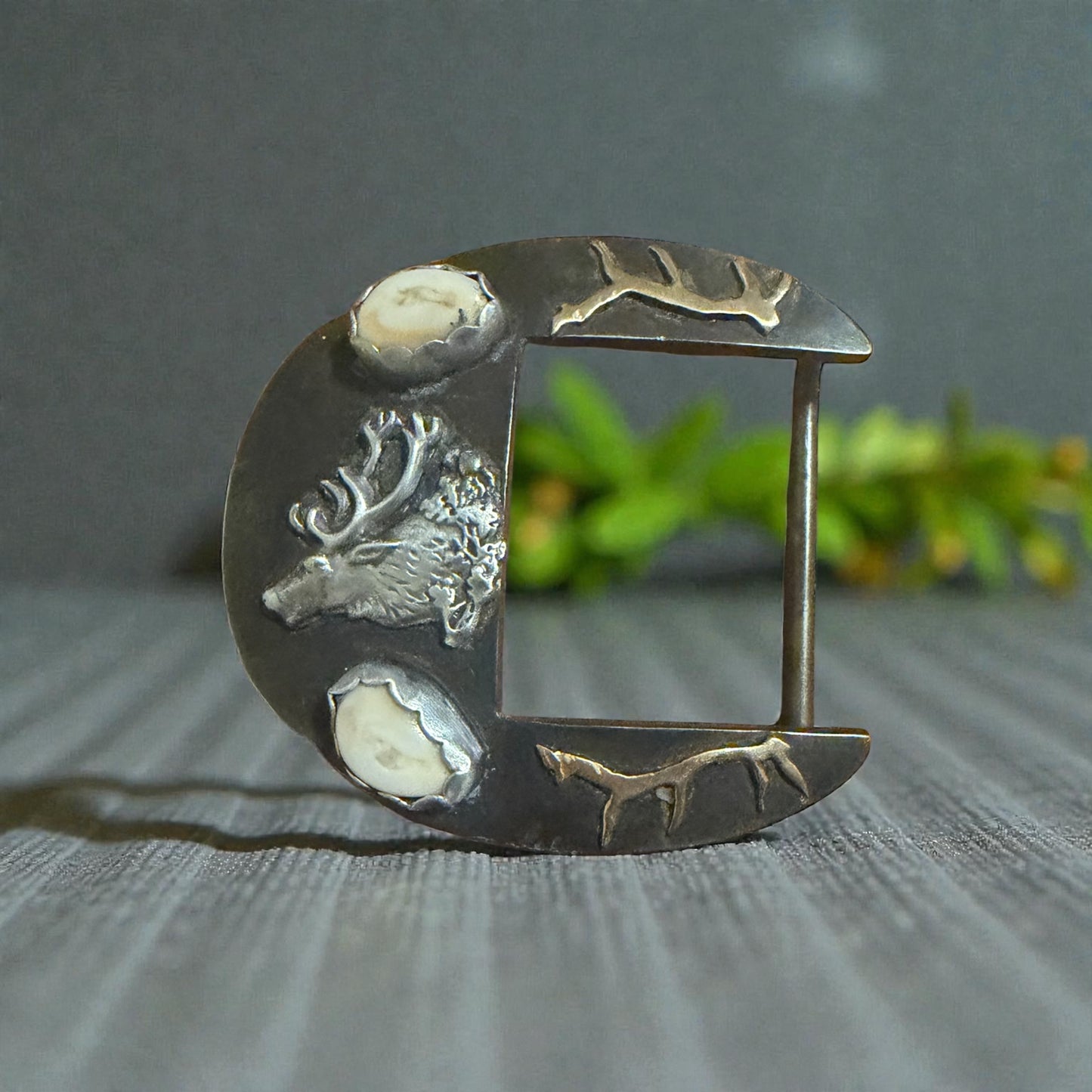 Elk ivory Buckle