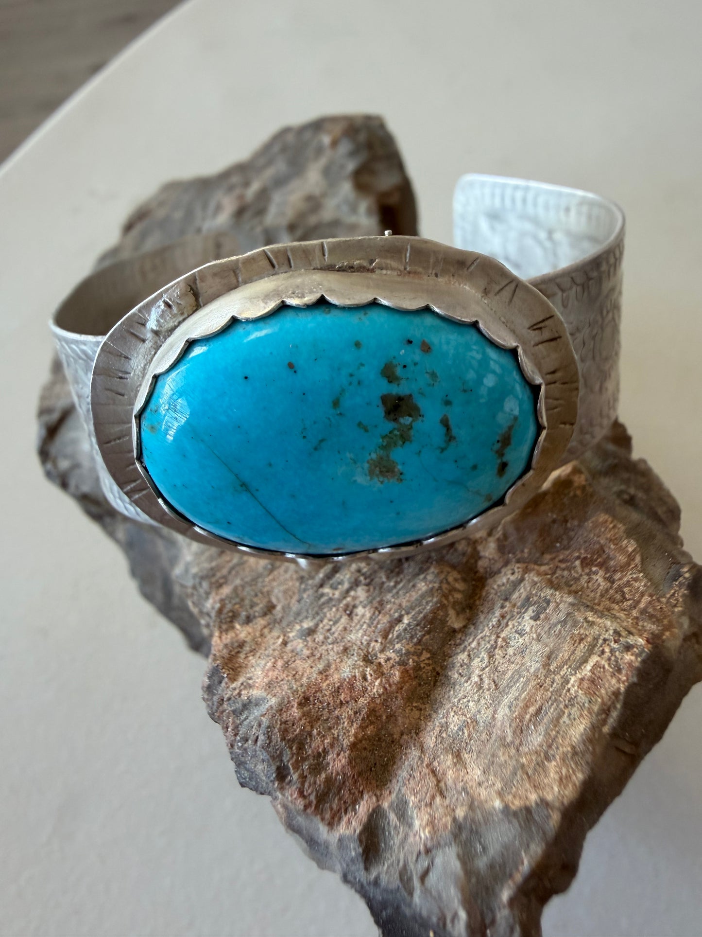 Blue Kingman Turquoise Sterling Silver Cuff – Hand Stamped Western Floral – 6”